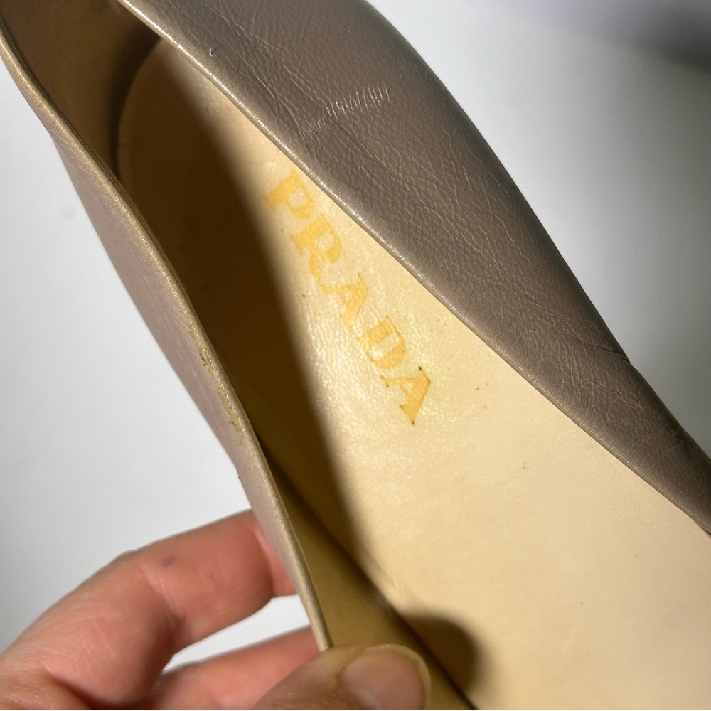 Prada Leather Pumps - Neutrals Pumps, Shoes - PRA907871 Size 10 - Picture 15 of 16